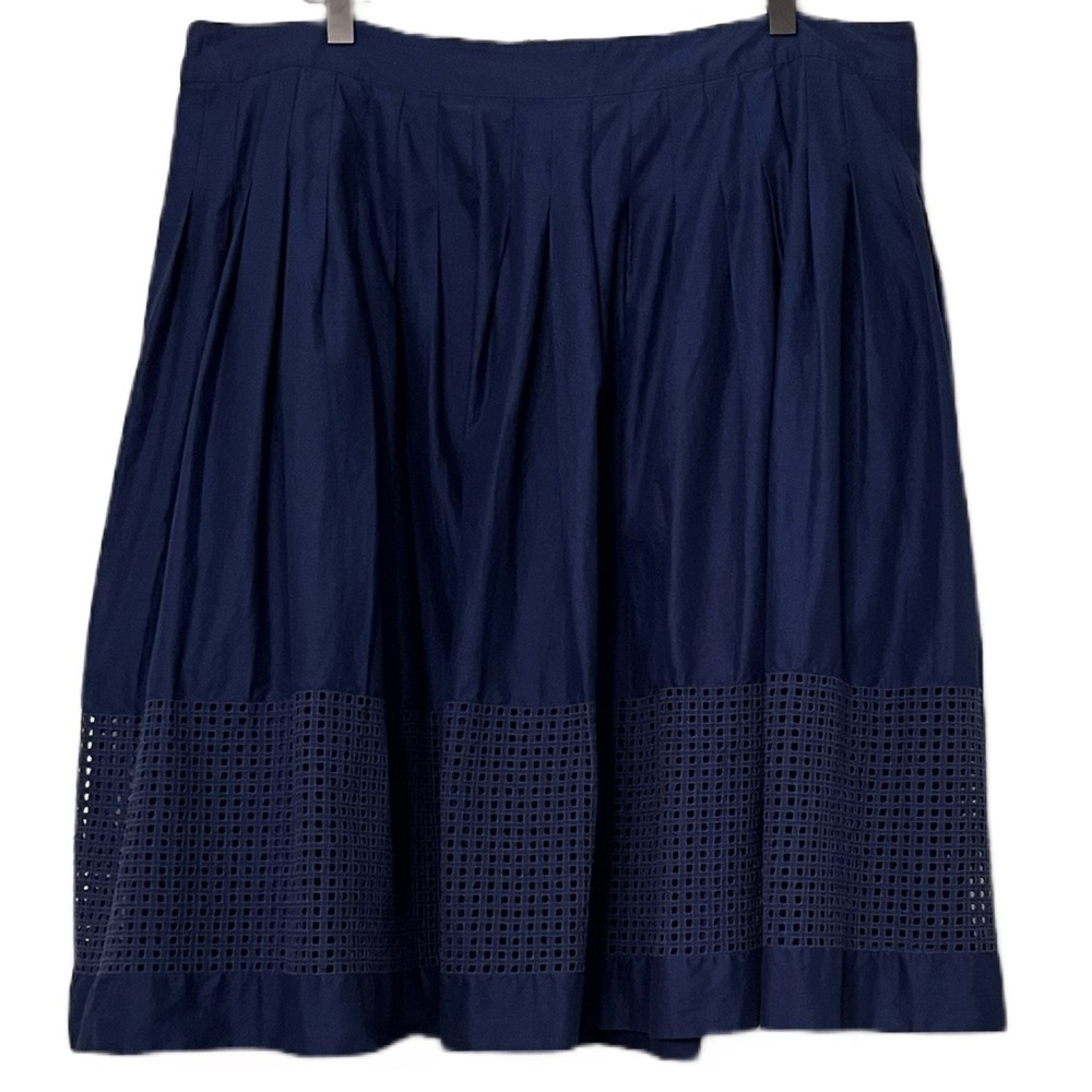 💙 Talbots Navy Blue Skirt | Eyelet Design | Fully Lined | Size 16